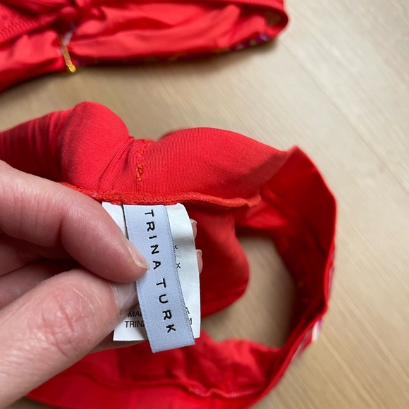 Trina Turk 2 piece swim size 10 - Picture 6 of 7